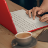 Portátil HP de 15,6", Intel plata, rojo escarlata - Imagen 2