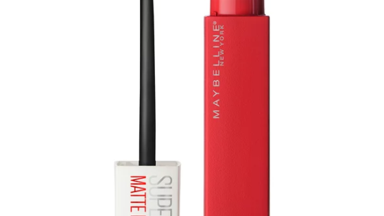 Lápiz labial líquido tinta Super Stay Matte de Maybelline, 0.17 fl. onz.